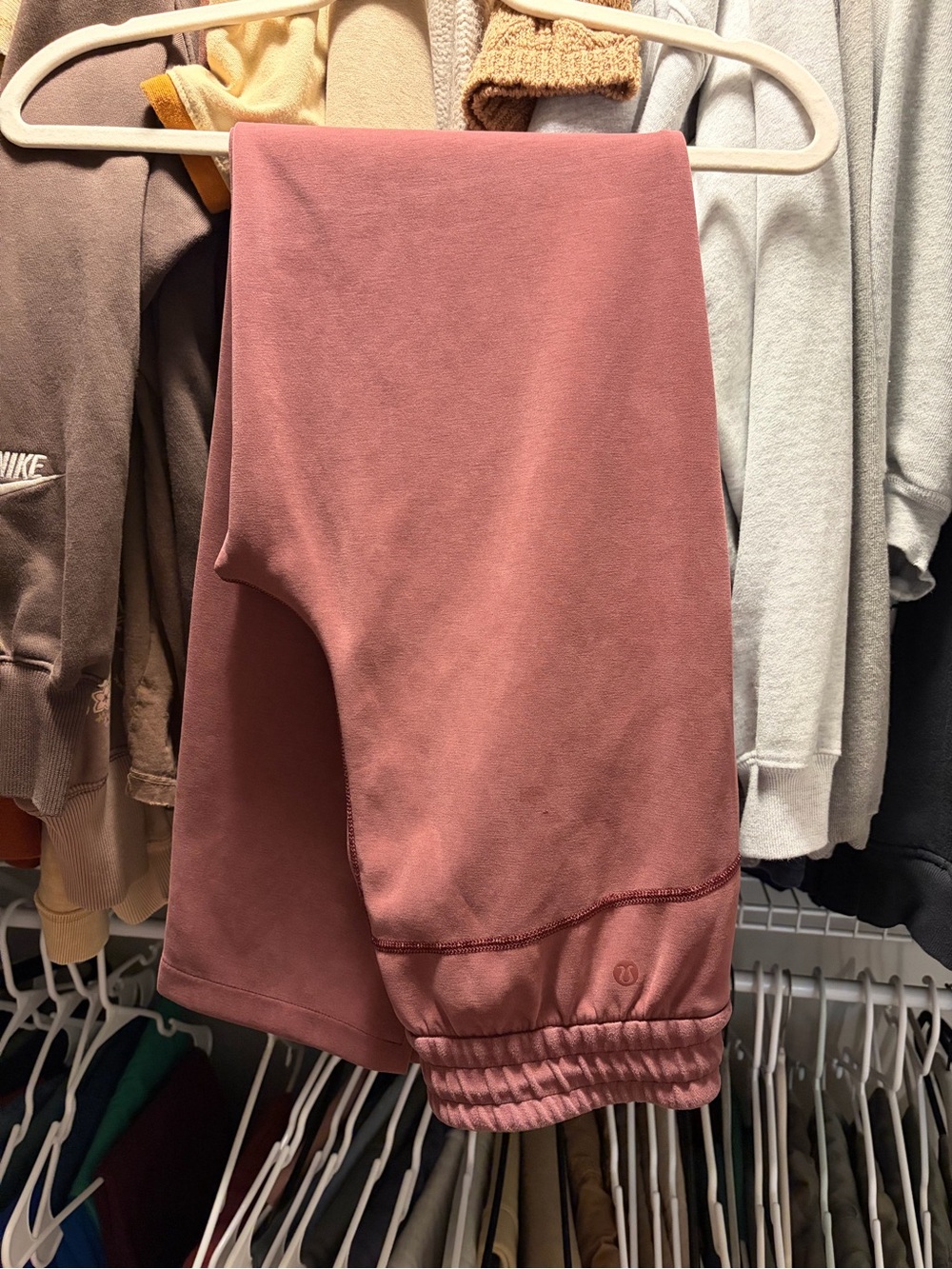Lululemon Size 6 Softstreme